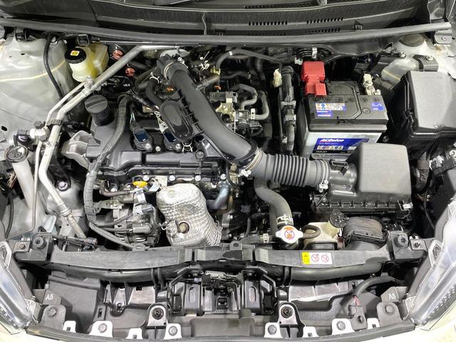 ヤリス Ｘ　純正８型ディスプレイオーディオ　衝突軽減装置　バックカメラ　ビルトインＥＴＣ　車線逸脱警報　Ｂｌｕｅｔｏｏｔｈ接続　スマートキー　プッシュスタート　電動格納ミラー　シートリフター　電動格納ミラー（18枚目）