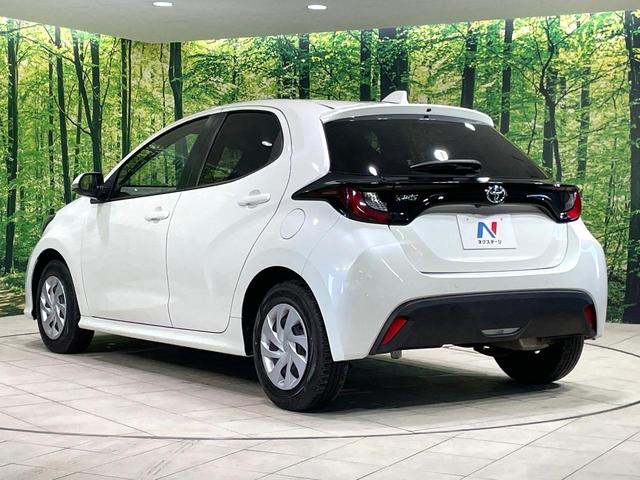 ヤリス Ｘ　純正８型ディスプレイオーディオ　衝突軽減装置　バックカメラ　ビルトインＥＴＣ　車線逸脱警報　Ｂｌｕｅｔｏｏｔｈ接続　スマートキー　プッシュスタート　電動格納ミラー　シートリフター　電動格納ミラー（25枚目）