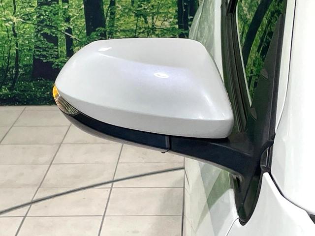 ヤリス Ｘ　純正８型ディスプレイオーディオ　衝突軽減装置　バックカメラ　ビルトインＥＴＣ　車線逸脱警報　Ｂｌｕｅｔｏｏｔｈ接続　スマートキー　プッシュスタート　電動格納ミラー　シートリフター　電動格納ミラー（28枚目）