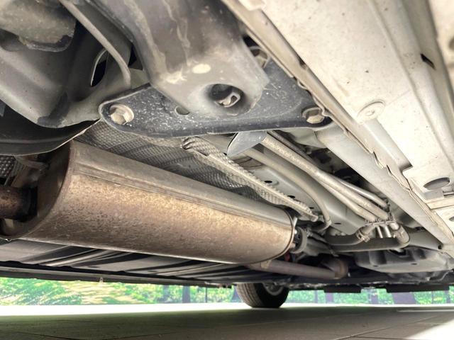 エスクァイア ハイブリッドGi プレミアムパッケージ モデリスタエアロ 純正10型ナビ 後席モニター 両側電動ドア 前席シートヒーター 衝突軽減装置 クルコン バックカメラ ETC ドラレコ LEDヘッド オートマチックハイビーム リアオートエアコン(22枚目)