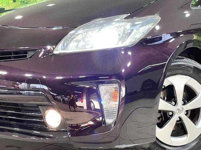 プリウス Ｓ　純正８型ナビ　バックカメラ　ドライブレコーダー　ビルトインＥＴＣ　スマートキー　プッシュスタート　ＨＩＤヘッドライト　オートライト　オートエアコン　ステアリングスイッチ　電動格納ミラー　シートリフター（12枚目）