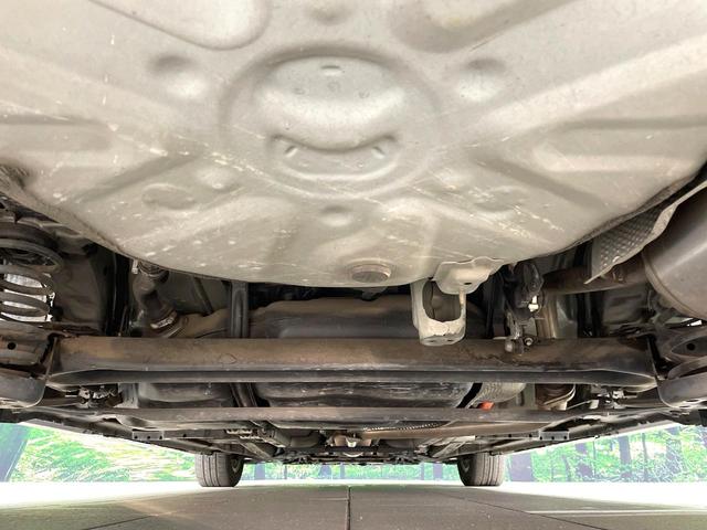 プリウス Ｓ　純正８型ナビ　バックカメラ　ドライブレコーダー　ビルトインＥＴＣ　スマートキー　プッシュスタート　ＨＩＤヘッドライト　オートライト　オートエアコン　ステアリングスイッチ　電動格納ミラー　シートリフター（19枚目）