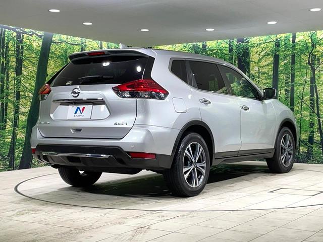 エクストレイル ２０Ｘ　４ＷＤ　ＳＤナビ　衝突軽減　パワーバックドア　ドライブレコーダー　バックカメラ　ＥＴＣ　ＬＥＤヘッド　純正１８インチアルミ　スマートキー　オートエアコン　横滑り防止装置　アイドリングストップ（17枚目）