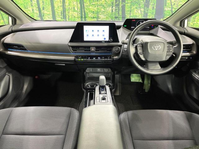 プリウス Ｇ　衝突軽減　レーダークルーズコントロール　純正８型ディスプレイ　全周囲カメラ　シートヒーター　ＬＥＤヘッド　ＥＴＣ　純正１９インチアルミ　スマートキー　オートエアコン　ステアリングスイッチ　禁煙車（2枚目）