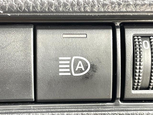 プリウス Ｇ　衝突軽減　レーダークルーズコントロール　純正８型ディスプレイ　全周囲カメラ　シートヒーター　ＬＥＤヘッド　ＥＴＣ　純正１９インチアルミ　スマートキー　オートエアコン　ステアリングスイッチ　禁煙車（47枚目）