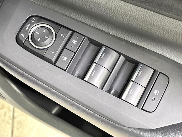 プリウス Ｇ　衝突軽減　レーダークルーズコントロール　純正８型ディスプレイ　全周囲カメラ　シートヒーター　ＬＥＤヘッド　ＥＴＣ　純正１９インチアルミ　スマートキー　オートエアコン　ステアリングスイッチ　禁煙車（52枚目）