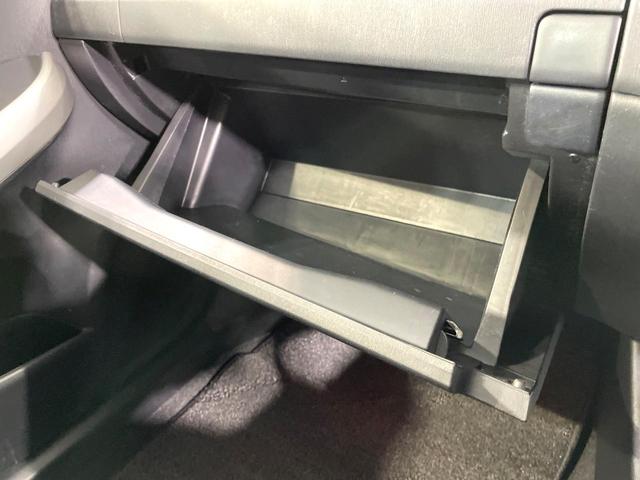 プリウス Ｇ　ナビ　バックカメラ　禁煙車　ドラレコ　スマートキー　ＨＩＤヘッドライト　ＥＴＣ　クルコン　パワーシート　合皮シート　オートライト　オートエアコン　Ｂｌｕｅｔｏｏｔｈ再生　ＣＤ再生　ＤＶＤ再生（52枚目）