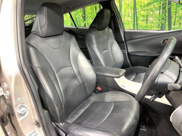 プリウス Ａツーリングセレクション　４ＷＤ　純正９インチナビ　バックカメラ　トヨタセーフティセンス　レーダークルーズ　禁煙車　合皮シート　シートヒーター　ドラレコ　コーナーセンサー　ＬＥＤヘッドライト　ＥＴＣ　オートマチックハイビーム（8枚目）