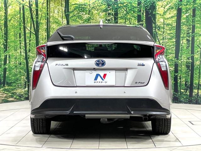 プリウス Ａツーリングセレクション　４ＷＤ　純正９インチナビ　バックカメラ　トヨタセーフティセンス　レーダークルーズ　禁煙車　合皮シート　シートヒーター　ドラレコ　コーナーセンサー　ＬＥＤヘッドライト　ＥＴＣ　オートマチックハイビーム（15枚目）