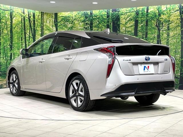 プリウス Ａツーリングセレクション　４ＷＤ　純正９インチナビ　バックカメラ　トヨタセーフティセンス　レーダークルーズ　禁煙車　合皮シート　シートヒーター　ドラレコ　コーナーセンサー　ＬＥＤヘッドライト　ＥＴＣ　オートマチックハイビーム（26枚目）