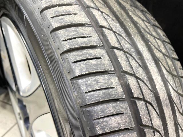 プリウス Ａツーリングセレクション　４ＷＤ　純正９インチナビ　バックカメラ　トヨタセーフティセンス　レーダークルーズ　禁煙車　合皮シート　シートヒーター　ドラレコ　コーナーセンサー　ＬＥＤヘッドライト　ＥＴＣ　オートマチックハイビーム（31枚目）