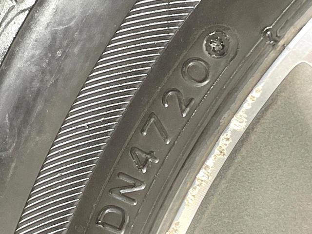 ゼストスパーク Ｗターボ　４ＷＤ　純正ナビ　バックカメラ　オートエアコン　ＨＩＤヘッドライト　フォグライト　ステアリングスイッチ　電動格納ミラー　ベンチシート　地デジＴＶ　ＣＤ／ＤＶＤ　スペアタイヤ　純正１４インチアルミ（31枚目）