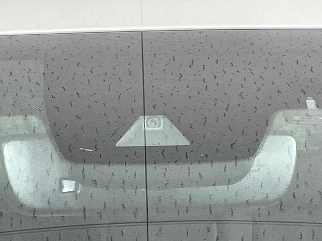 �y�v���N���b�V���Z�[�t�e�B�z�O���̎ԗ��������m���A�Փ˂������Ȏ��͌x��Œ��ӂ𑣂��A�u���[�L�𓥂ޗ͂��T�|�[�g�B�u���[�L�𓥂߂Ȃ������ꍇ�͏Փ˔�Q�y���u���[�L���쓮�A�Փˉ�����T�|�[�g���܂��B