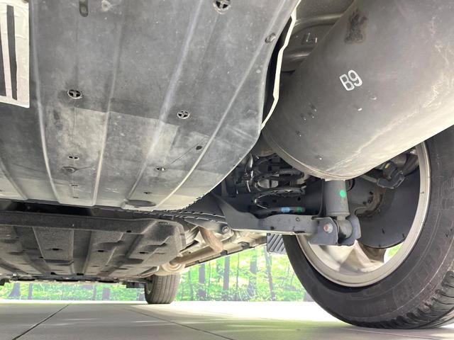 ヴェゼル ハイブリッドＸ　衝突軽減装置　純正ナビ　バックカメラ　ＥＴＣ　ＬＥＤヘッド　スマートキー　オートエアコン　純正１７インチアルミ　クルーズコントロール　禁煙車　Ｂｌｕｅｔｏｏｔｈ再生　ステアリングスイッチ（23枚目）