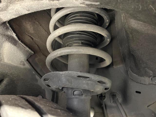 ヴェゼル ハイブリッドX・ホンダセンシング 純正SDナビ バックカメラ 衝突被害軽減システム 禁煙車 スマートキー LEDヘッド ビルトインETC 純正16インチアルミ 車線逸脱警報 オートライト デュアルエアコン Bluetooth CD(20枚目)