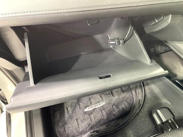 ヴェゼル ハイブリッドX・ホンダセンシング 純正SDナビ バックカメラ 衝突被害軽減システム 禁煙車 スマートキー LEDヘッド ビルトインETC 純正16インチアルミ 車線逸脱警報 オートライト デュアルエアコン Bluetooth CD(59枚目)