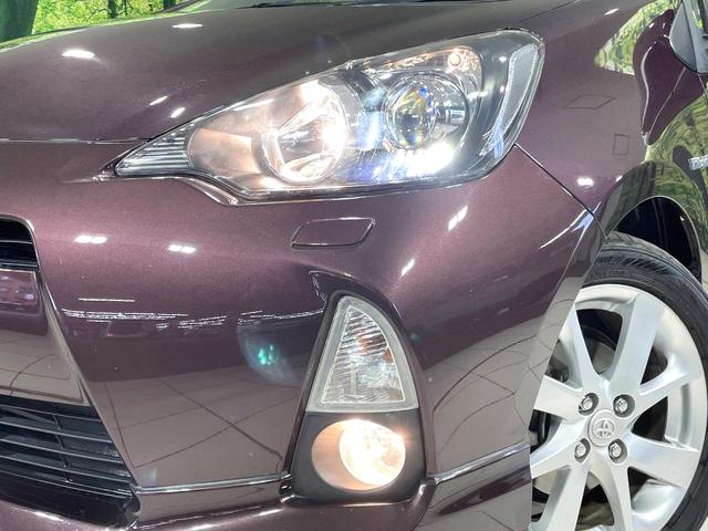 アクア Ｇブラックソフトレザーセレクション　純正ナビ　バックカメラ　ドライブレコーダー　ＥＴＣ　スマートキー　シートヒーター　オートエアコン　ＬＥＤヘッド　純正１６インチアルミ　電動格納ミラー　ステアリングスイッチ　Ｂｌｕｅｔｏｏｔｈ再生（12枚目）