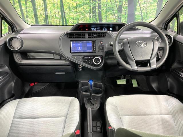 アクア Ｌ　純正ＳＤナビ　禁煙車　バックカメラ　ビルトインＥＴＣ　キーレスエントリー　Ｂｌｕｅｔｏｏｔｈ接続　地デジＴＶ　ＣＤ　横滑り防止装置　オートエアコン　電動格納ミラー　スペアタイヤ　ヘッドライトレベライザ（2枚目）