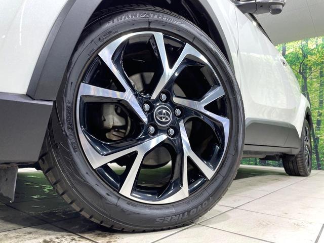 �y�����P�W�C���`�A���~�z�C�[���z�O�ςɃ}�b�`���������A���~�z�C�[���𑕒����Ă���܂��B�e��ЊO�A���~�z�C�[����A�X�^�b�h���X�^�C�����戵�����Ă���܂��B���񂲑��k����������