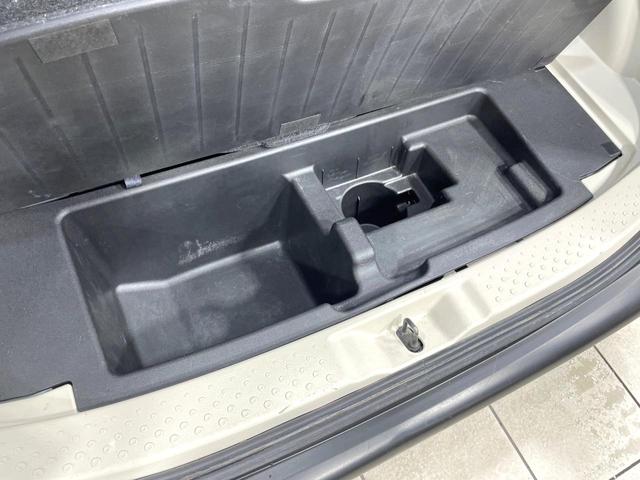 シエンタ G 純正ナビ 両側電動ドア 衝突軽減装置 車線逸脱警報 バックカメラ ドライブレコーダー オートエアコン スマートキー プッシュスタート オートマチックハイビーム Bluetooth接続 横滑り防止装置(52枚目)