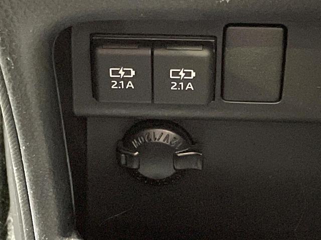 ヴォクシー ハイブリッドＺＳ　煌ＩＩ　両側電動スライド　１１型ＢＩＧ－Ｘ　フリップダウン　バックカメラ　トヨタセーフティセンス　レーダークルーズ　禁煙車　シートヒーター　ＬＥＤヘッド　レーンキープ　スマートキー　ＥＴＣ　オートハイビーム（52枚目）