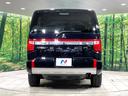 Ｐ　４ＷＤ　両側電動スライド　純正１０型ナビ　全周囲カメラ　衝突軽減装置　レーダークルーズ　禁煙車　パワーバックドア　シートヒーター　パワーシート　ＬＥＤヘッドライト　ＥＴＣ　ブラインドスポットモニター（16枚目）