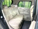 後部座席も気になるようなキズ・汚れやへたり等、大きなダメージはなく、良好な状態です。