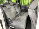 後部座席も気になるようなキズ・汚れやへたり等、大きなダメージはなく、良好な状態です。