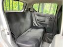 後部座席も気になるようなキズ・汚れやへたり等、大きなダメージはなく、良好な状態です。