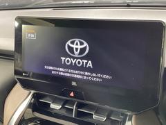 【純正１２．３型ナビ】人気の純正ナビを装備しております。ナビの使いやすさはもちろん、オーディオ機能も充実！キャンプや旅行はもちろん、通勤や買い物など普段のドライブも楽しくなるはず♪ 4