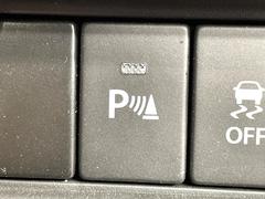 【クリアランスソナー】バンパーに付いたセンサーが障害物を検知！一定の距離に近づくとアラートで教えてくれます♪狭い駐車スペースや車庫入れ時も安心ですね☆ 6