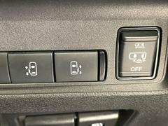 �ڥϥ󥺥ե꡼��ǽ�դ�ξ¦�ѥ���饤�ɥɥ��ۥ��饤�ɥɥ��β���­�������Ƥ��������ȡ���ưŪ�˥��饤�ɥɥ������Ĥ��ޤ�����ʪ��ξ�꤬�դ����ä����֤Ǥ⡢�ɥ��γ��Ĥ��Ǥ��ƤȤäƤ������� 3