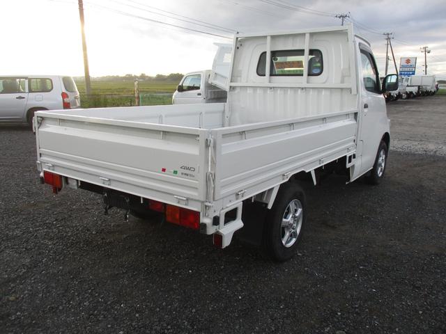 ライトエーストラック  4WD オートマ エアコン パワステ パワーウインドウ キーレスエントリー アルミホイール 750Kg積(5枚目)