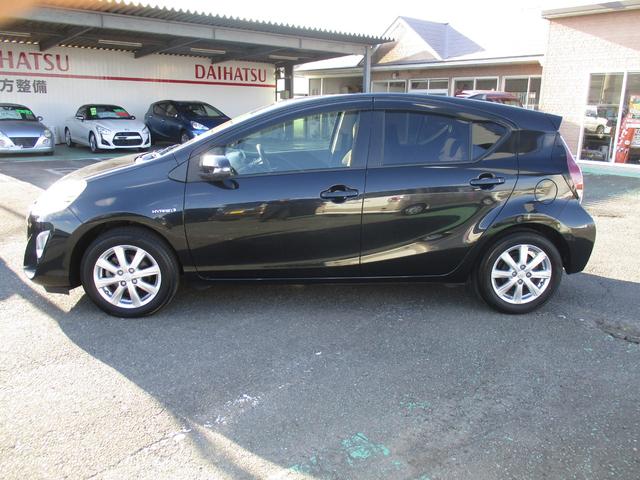 アクア Ｇ　ナビ　フルセグＴＶ　バックカメラ　衝突被害軽減ブレーキ　シートヒーター　プッシュスタート　純正アルミホイール　オートエアコン（2枚目）