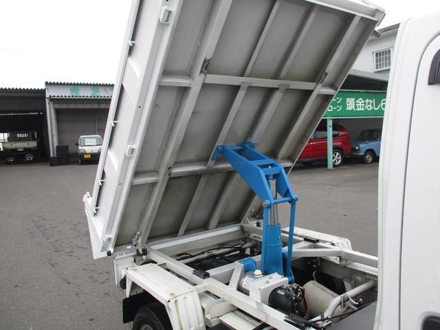 キャリイトラック 頑丈ダンプ　４ＷＤ　５速マニュアル　エアコン　パワステ（9枚目）