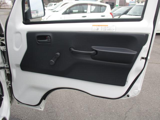 キャリイトラック 頑丈ダンプ　４ＷＤ　５速マニュアル　エアコン　パワステ（18枚目）