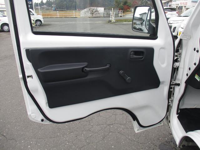 キャリイトラック 頑丈ダンプ　４ＷＤ　５速マニュアル　エアコン　パワステ（20枚目）