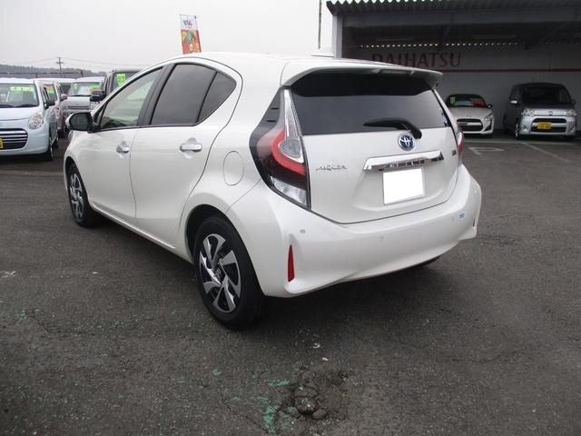 アクア Ｓスタイルブラック　ナビ　フルセグＴＶ　パノラマモニター　プッシュスタート　オートエアコン（3枚目）