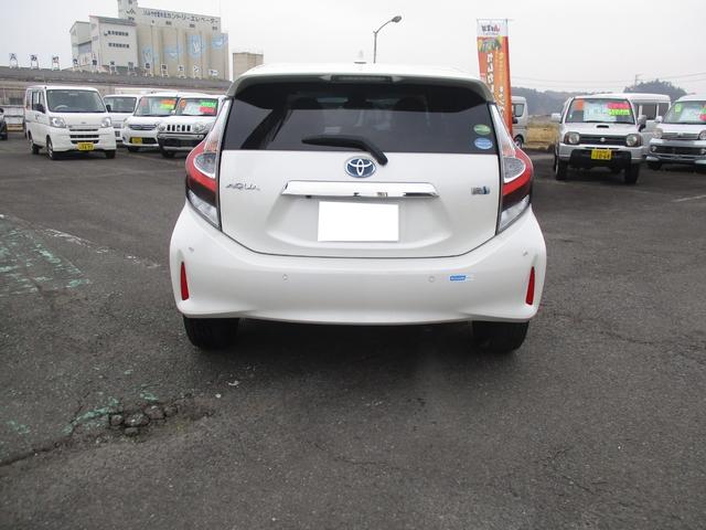 アクア Ｓスタイルブラック　ナビ　フルセグＴＶ　パノラマモニター　プッシュスタート　オートエアコン（4枚目）