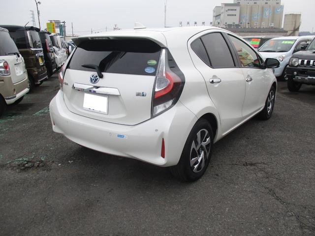 アクア Ｓスタイルブラック　ナビ　フルセグＴＶ　パノラマモニター　プッシュスタート　オートエアコン（5枚目）