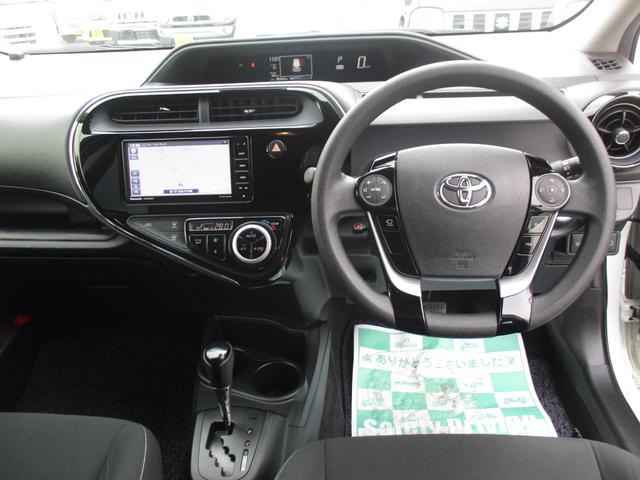 アクア Ｓスタイルブラック　ナビ　フルセグＴＶ　パノラマモニター　プッシュスタート　オートエアコン（18枚目）