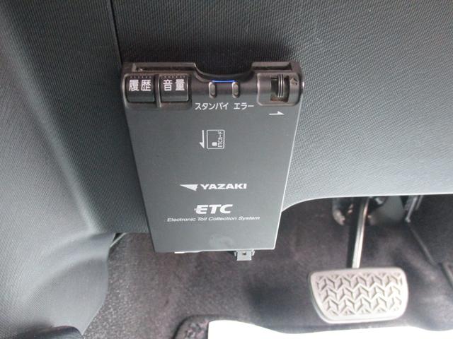 アクア Ｓスタイルブラック　ナビ　フルセグＴＶ　パノラマモニター　プッシュスタート　オートエアコン（31枚目）