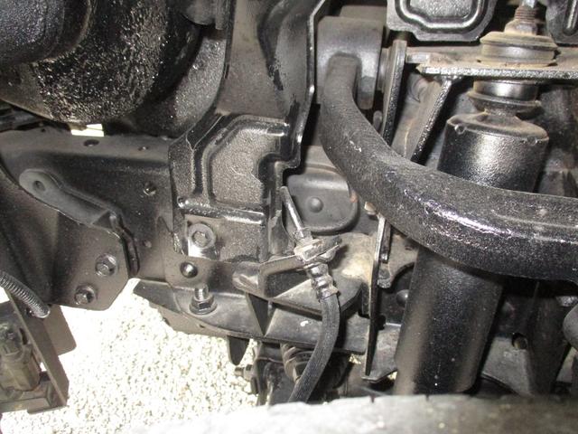 キャンターガッツ 　Ｗキャブ　４ＷＤ　３．０ディーゼル　エアコン　パワステ　パワーウインドウ　キーレスエントリー　６人乗り（37枚目）