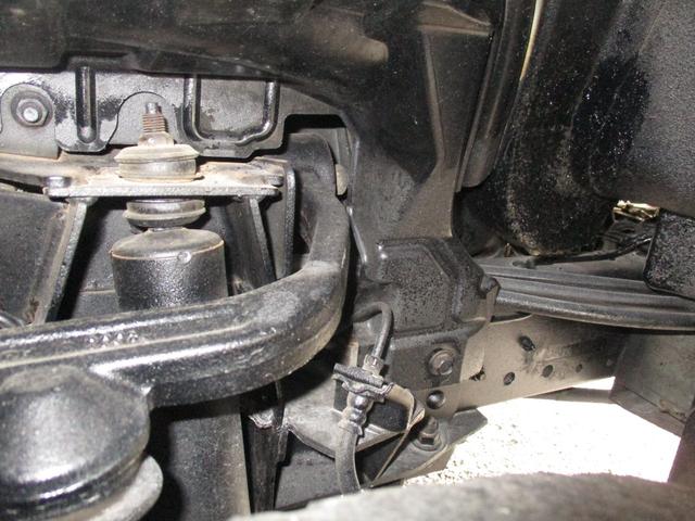 キャンターガッツ 　Ｗキャブ　４ＷＤ　３．０ディーゼル　エアコン　パワステ　パワーウインドウ　キーレスエントリー　６人乗り（38枚目）