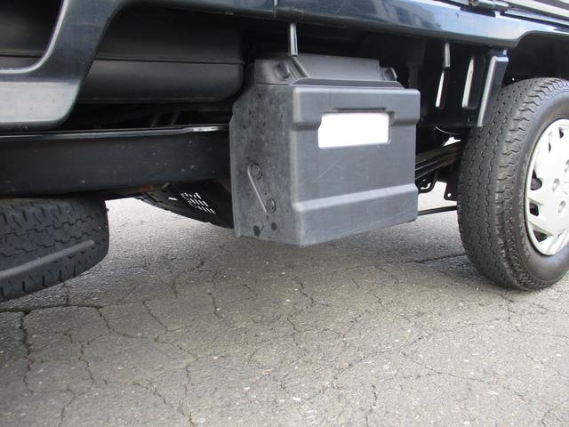 アクティトラック タウン　４ＷＤ　５速マニュアル　エアコン　パワステ　パワーウインドウ　キーレスエントリー　ホイールカバー（10枚目）