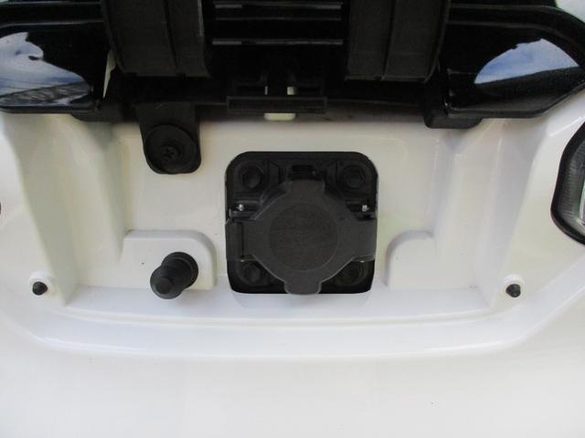 シーポッド G 電気自動車・走行2015Km・衝突軽減ブレーキ・左右シートヒーター・ポータブルナビ・ワンセグTV・LEDヘッドライト・ドライブレコーダー(11枚目)