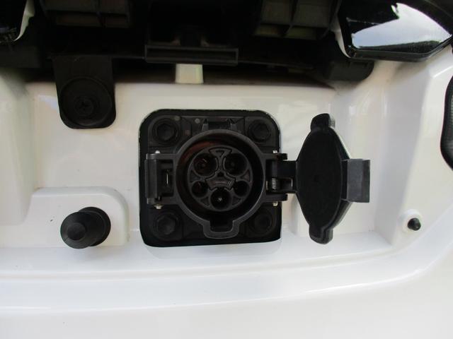 シーポッド G 電気自動車・走行2015Km・衝突軽減ブレーキ・左右シートヒーター・ポータブルナビ・ワンセグTV・LEDヘッドライト・ドライブレコーダー(12枚目)