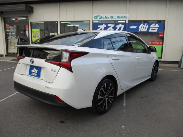 プリウス S 後期型・トヨタセーフティセンス・クルーズコントロール・SDナビ・フルセグTV・バックカメラ・Bluetooth・DVD再生・17アルミ・モデリスタシートカバー・ETC・フォグ付・純正エンジンスターター(6枚目)