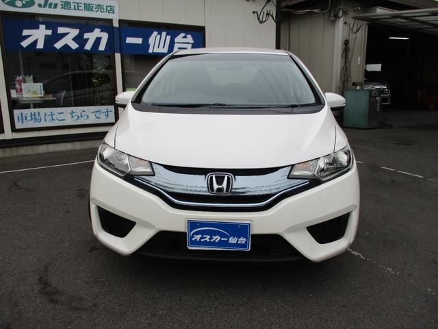 フィットハイブリッド Ｆパッケージ　ハイブリッド・ナビ・ワンセグＴＶ・ＥＴＣ・ドライブレコーダー・タッチパネルオートエアコン・プッシュスタート・１５インチアルミ（3枚目）