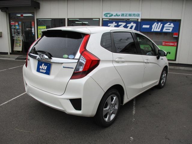 フィットハイブリッド Ｆパッケージ　ハイブリッド・ナビ・ワンセグＴＶ・ＥＴＣ・ドライブレコーダー・タッチパネルオートエアコン・プッシュスタート・１５インチアルミ（5枚目）